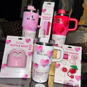Stanley 20oz quencher tumbler bundle HEART GRADIENT Valentine’s Day CharCharms